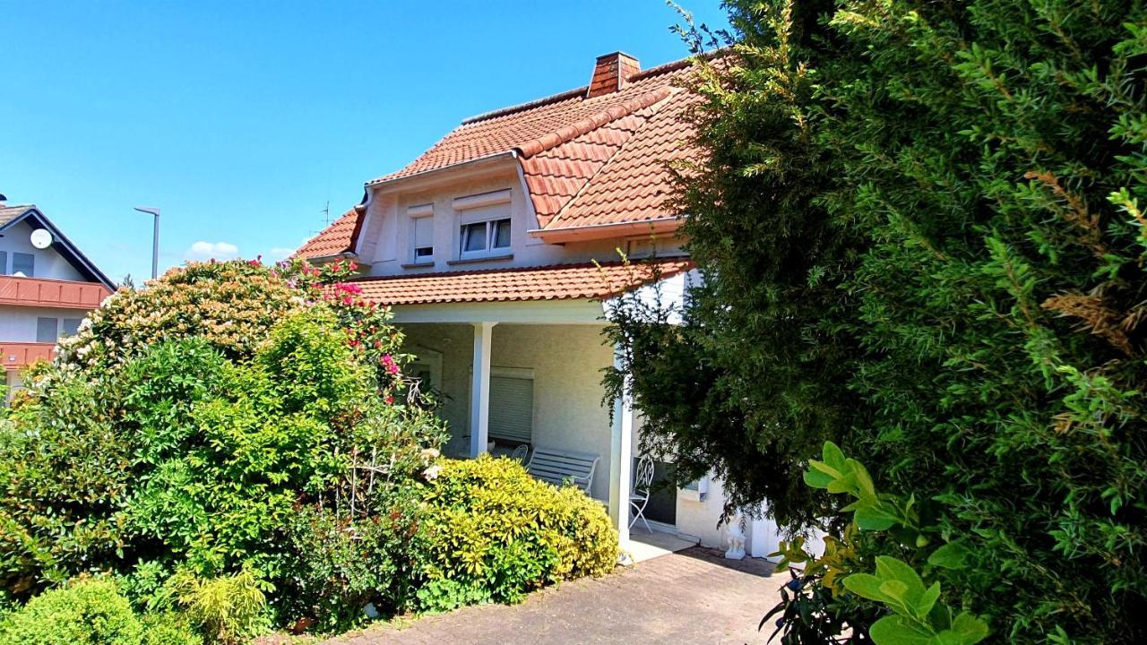 Ferienhaus "Villa Am Eck" Eichenzell Exterior photo